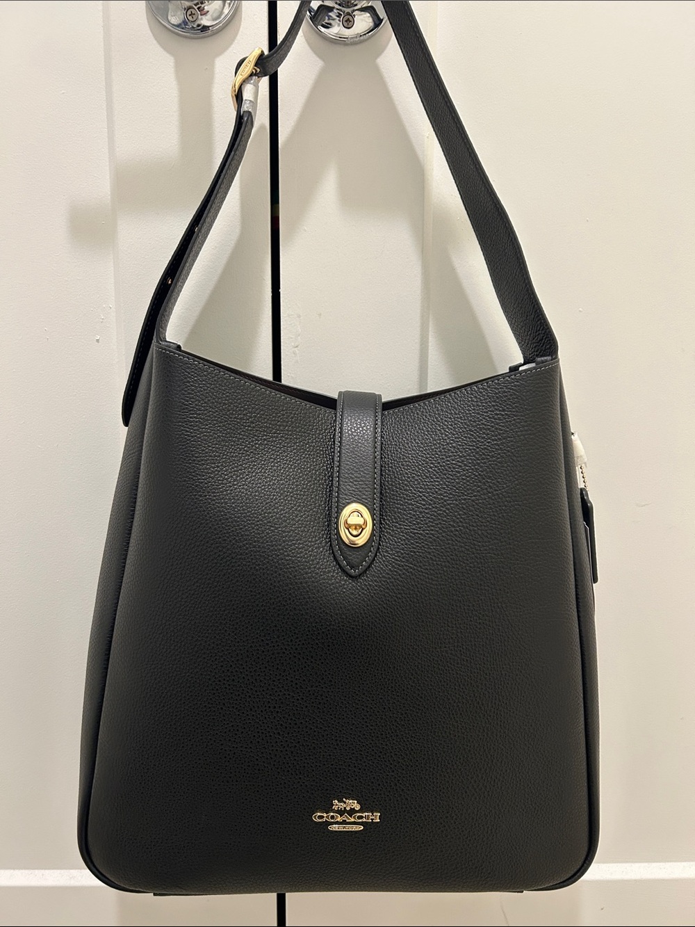 Coach (NWT) Hadley Large Shoulder Bag